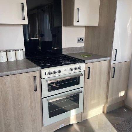 74 Bayside Cove Pevensey Bay Holiday Park Buitenkant foto