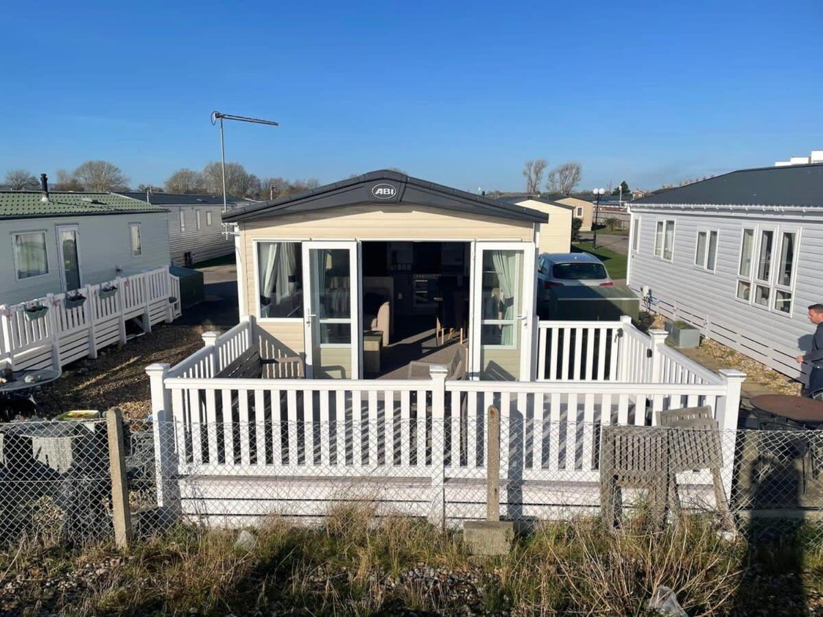 74 Bayside Cove Pevensey Bay Holiday Park Buitenkant foto