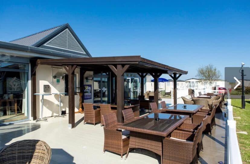 74 Bayside Cove Pevensey Bay Holiday Park Buitenkant foto
