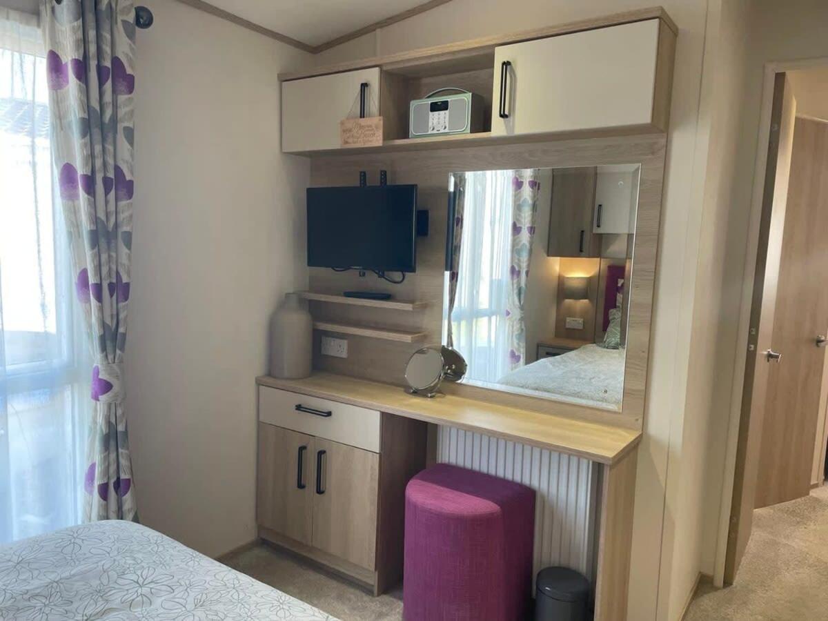 74 Bayside Cove Pevensey Bay Holiday Park Buitenkant foto